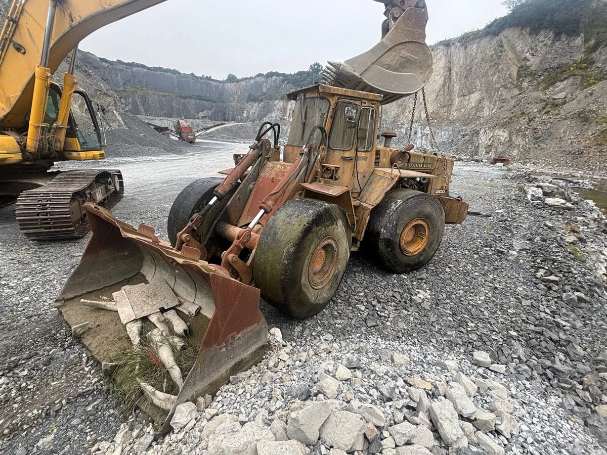Volvo BM 4500 Loading Shovel - Image 1