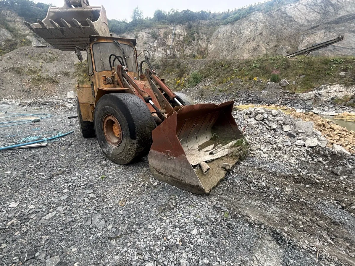Volvo BM 4500 Loading Shovel - Image 3
