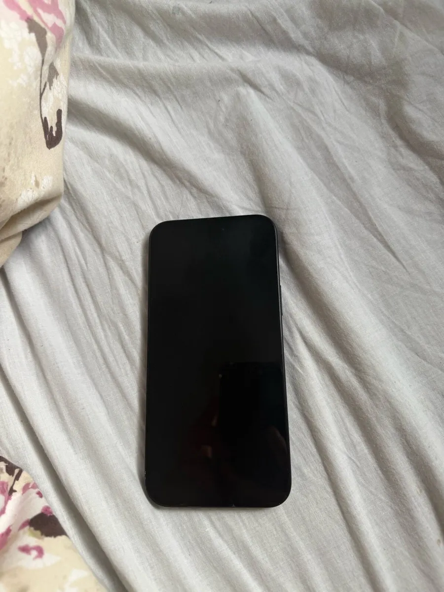 iPhone 15 plus - Image 3