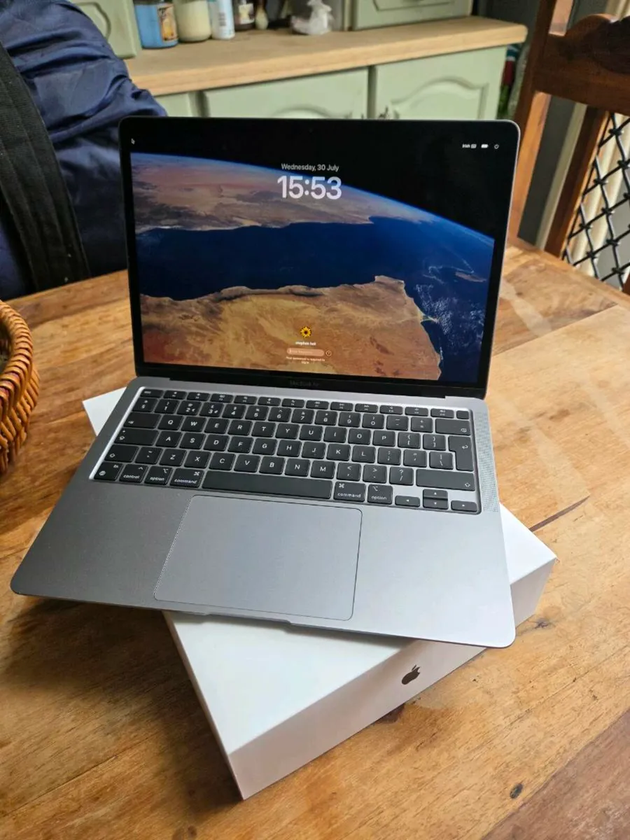 Mac Book Air M1 ( 2021 ) - Image 3