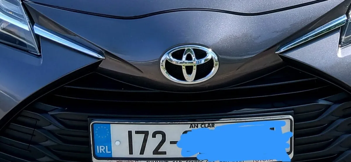 Toyota Yaris 2017 - Image 3