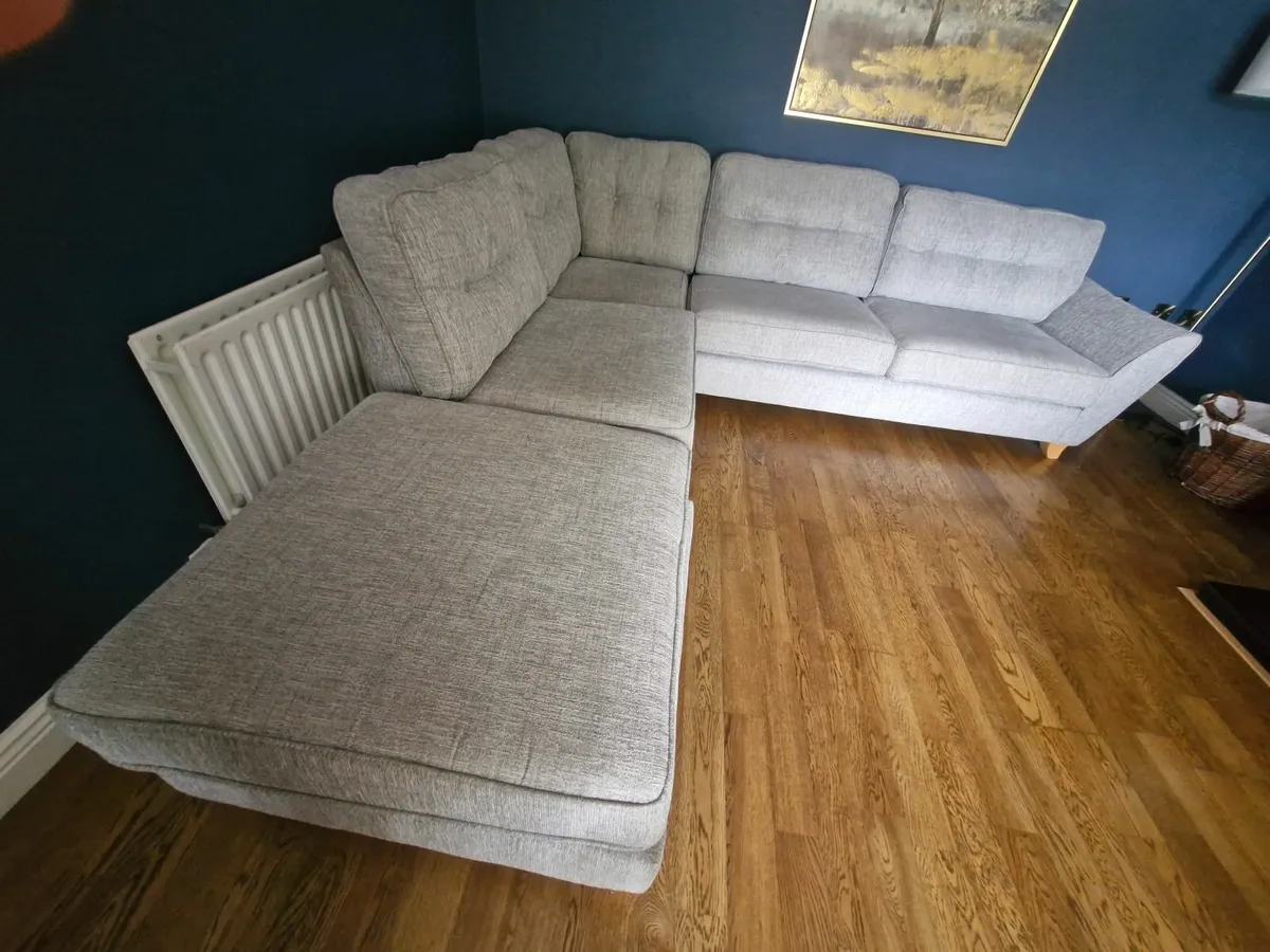L-Shaped Couch 4 Seater - Image 4