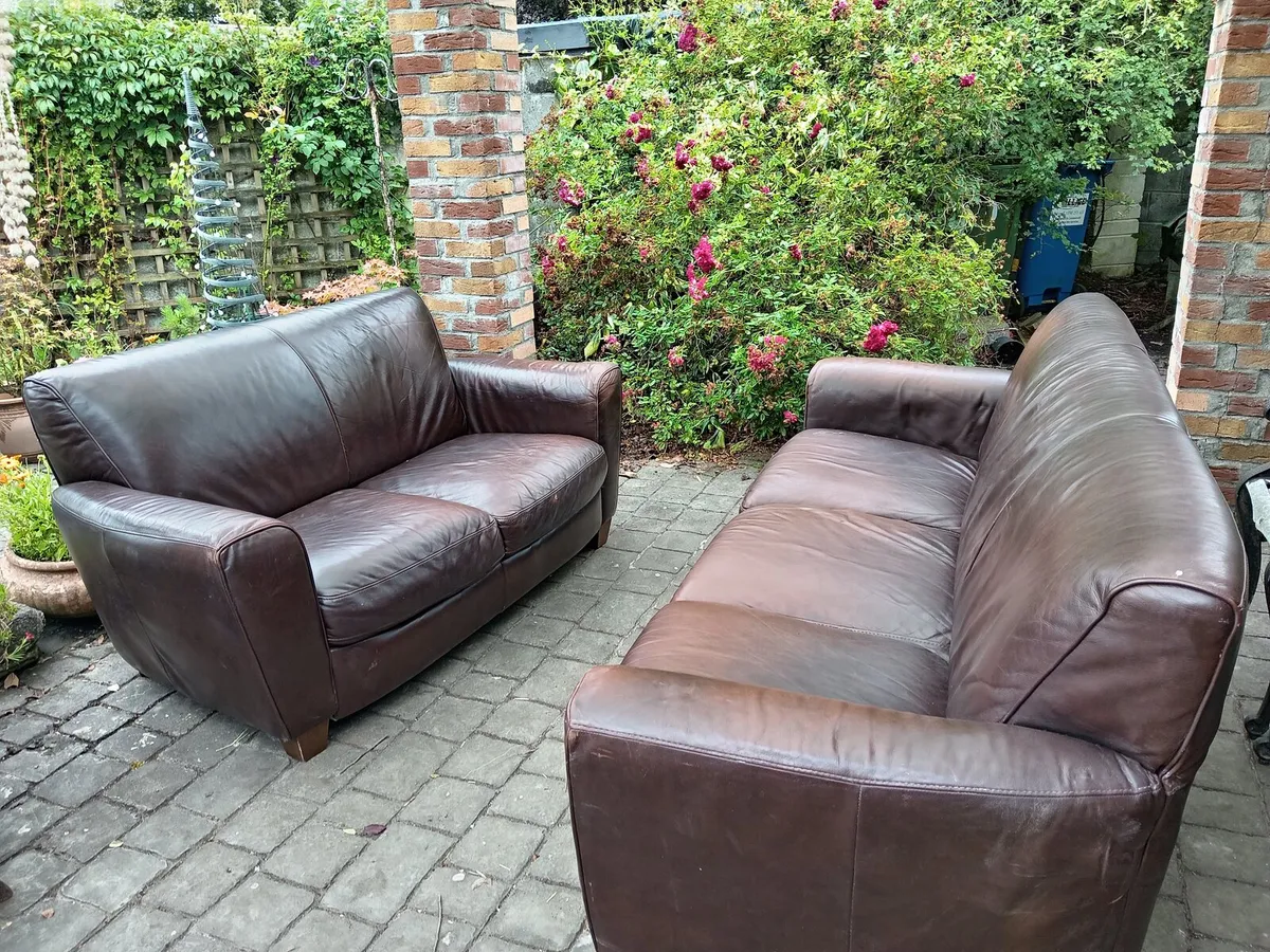 Italian leather sitting room suite - Image 3