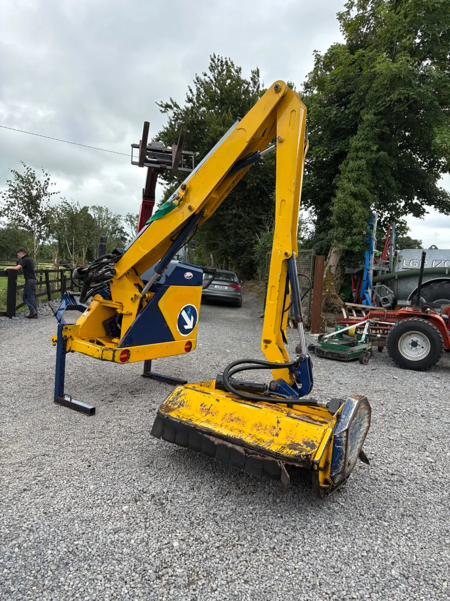Bomford falcon Hedgecutter - Image 2