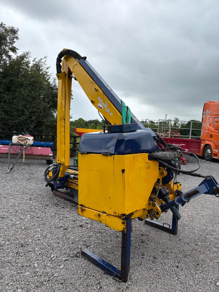 Bomford falcon Hedgecutter - Image 3