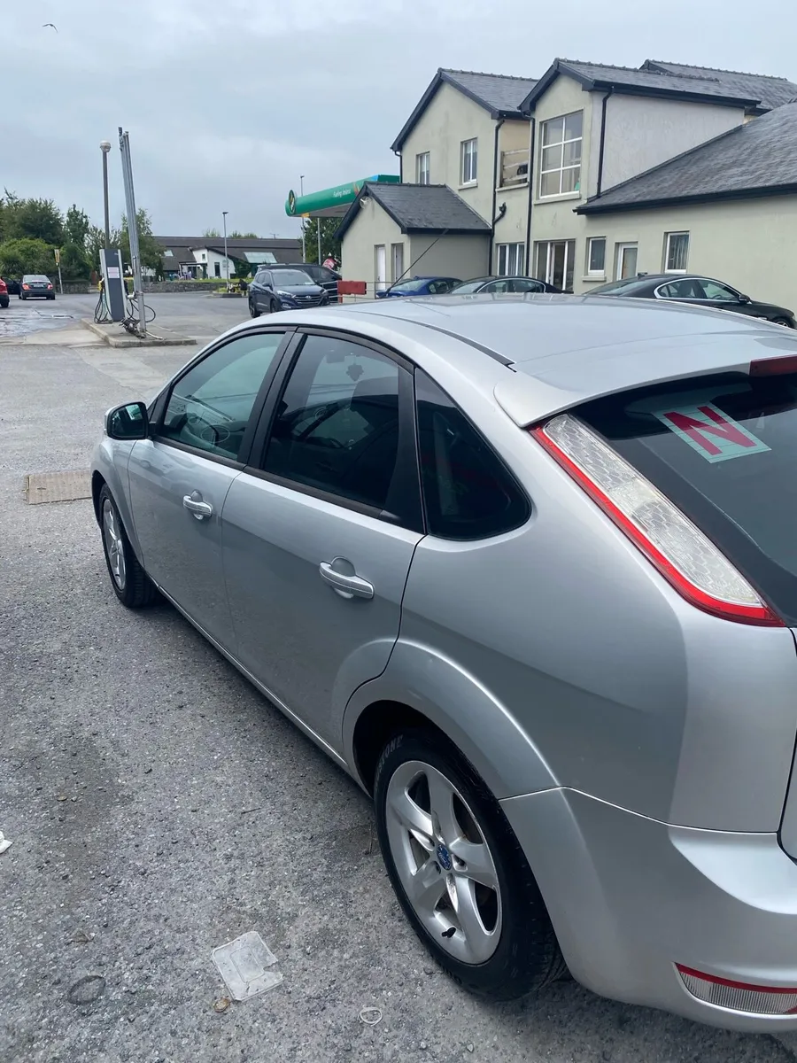 Ford Focus 2010 1.6l TDCI Zetec - Image 2