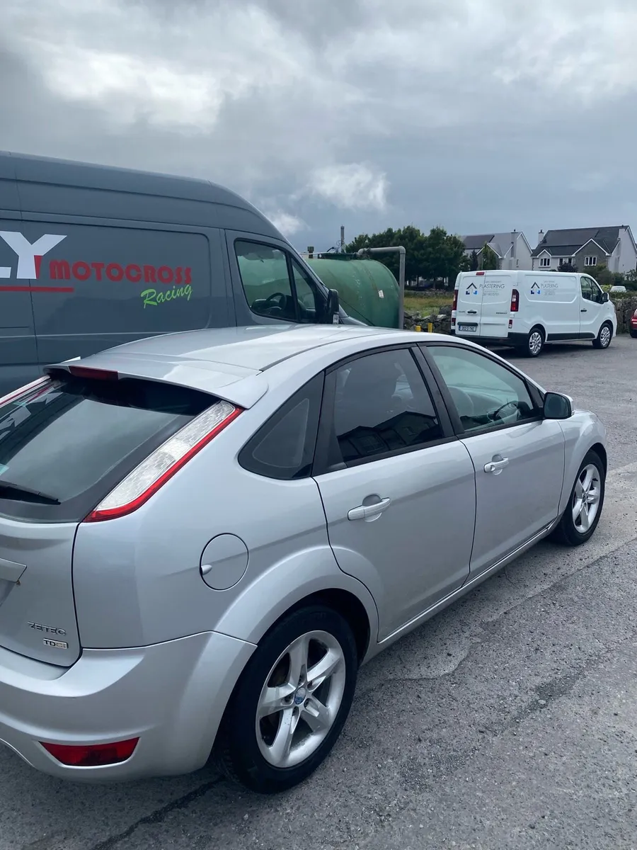 Ford Focus 2010 1.6l TDCI Zetec - Image 4