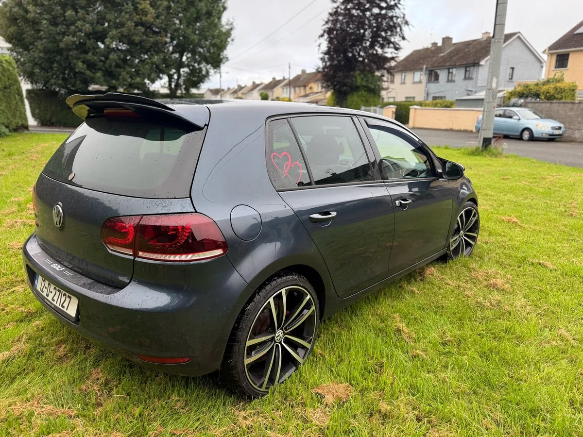 Car - Image 4