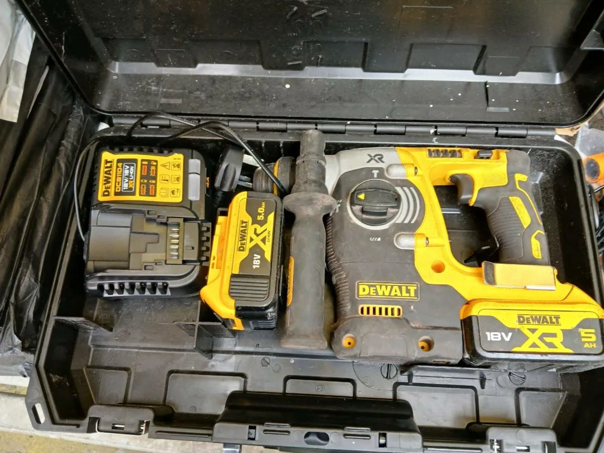 CORDLESS SDS Drill
