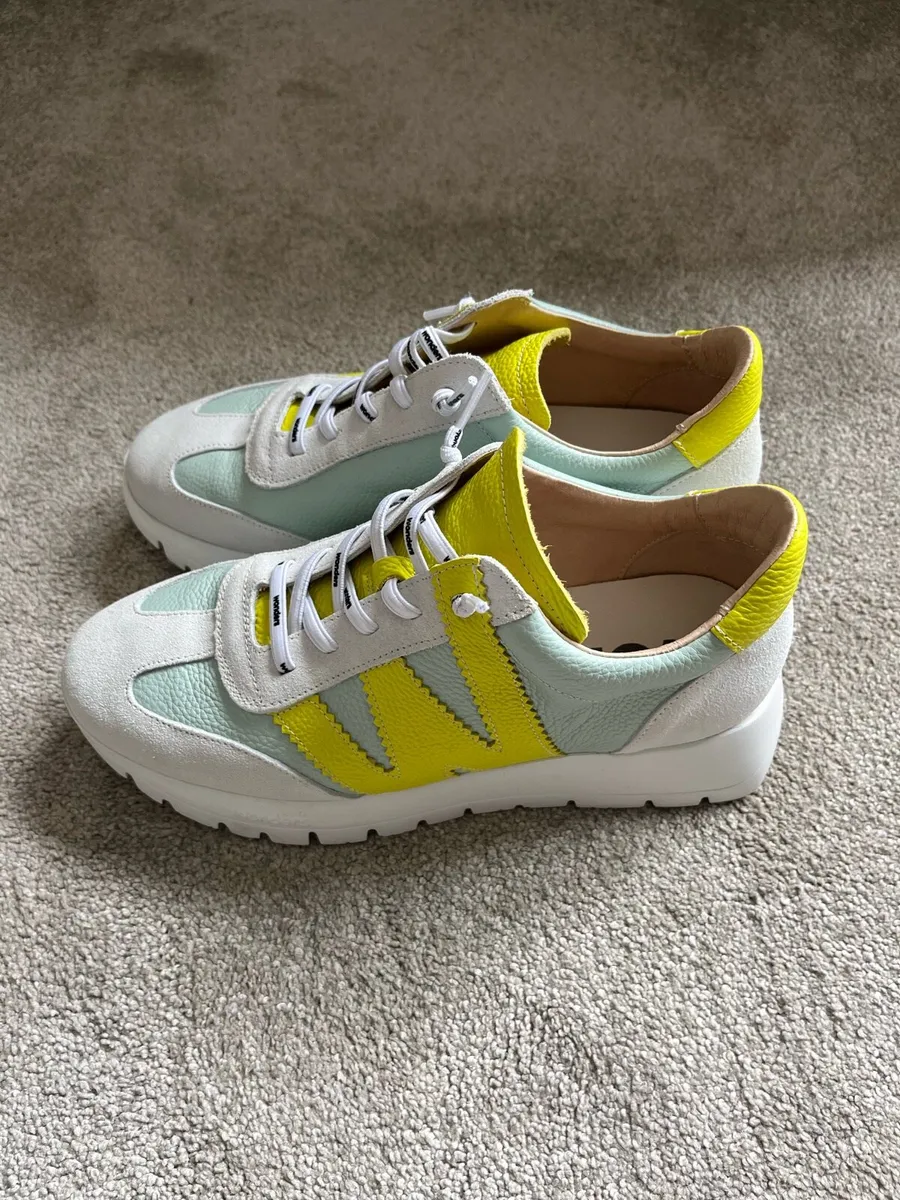 Ladies shoes - Image 1