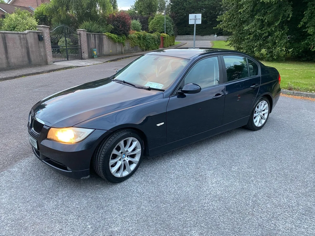 BMW 318D SE - Image 1