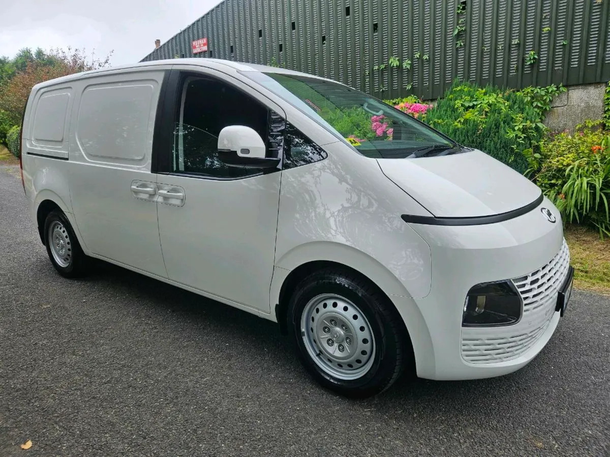 Hyundai staria diesel - Image 1