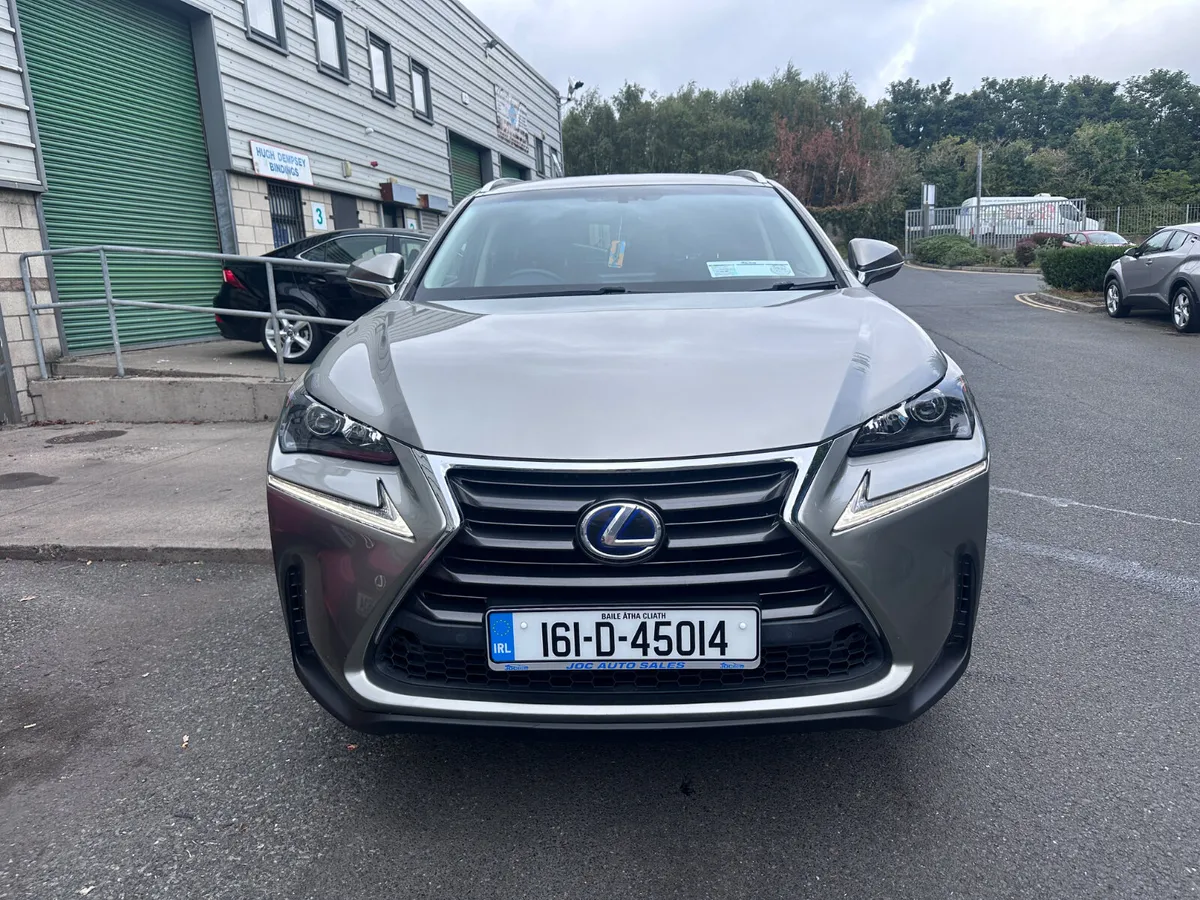 Lexus NX300H Executive, 2016 - Image 4