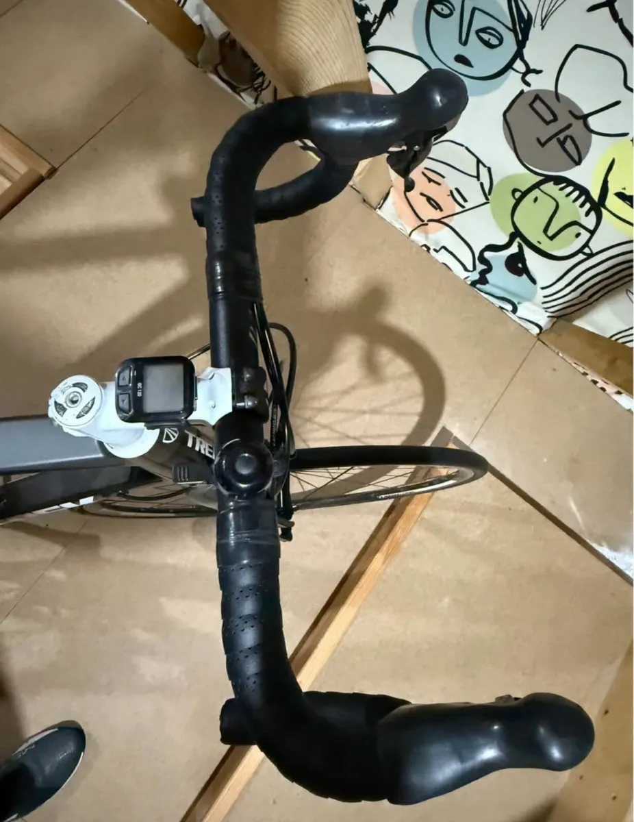 Trek - Road bike - Image 4