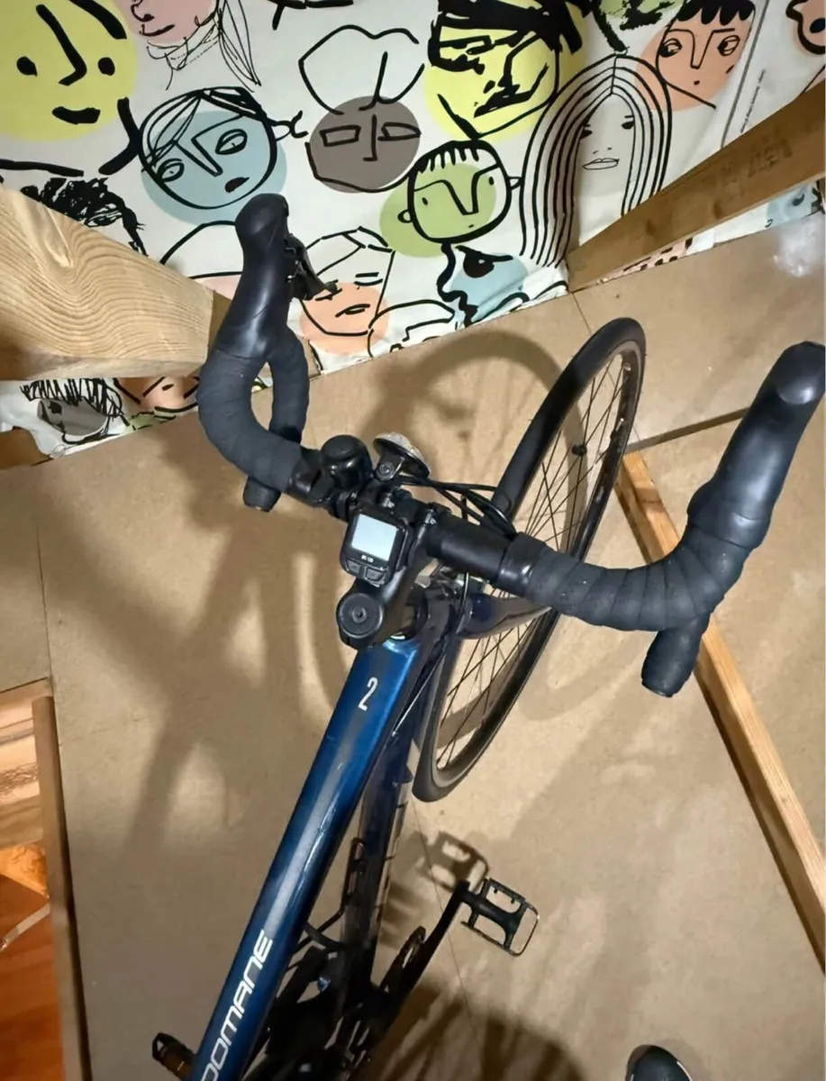 Trek Domane - Road bike - Image 4