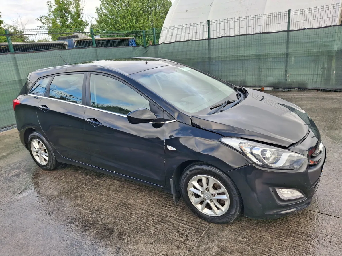 152 Hyundai i30  Blue drive  1.6 Diesel - Image 3