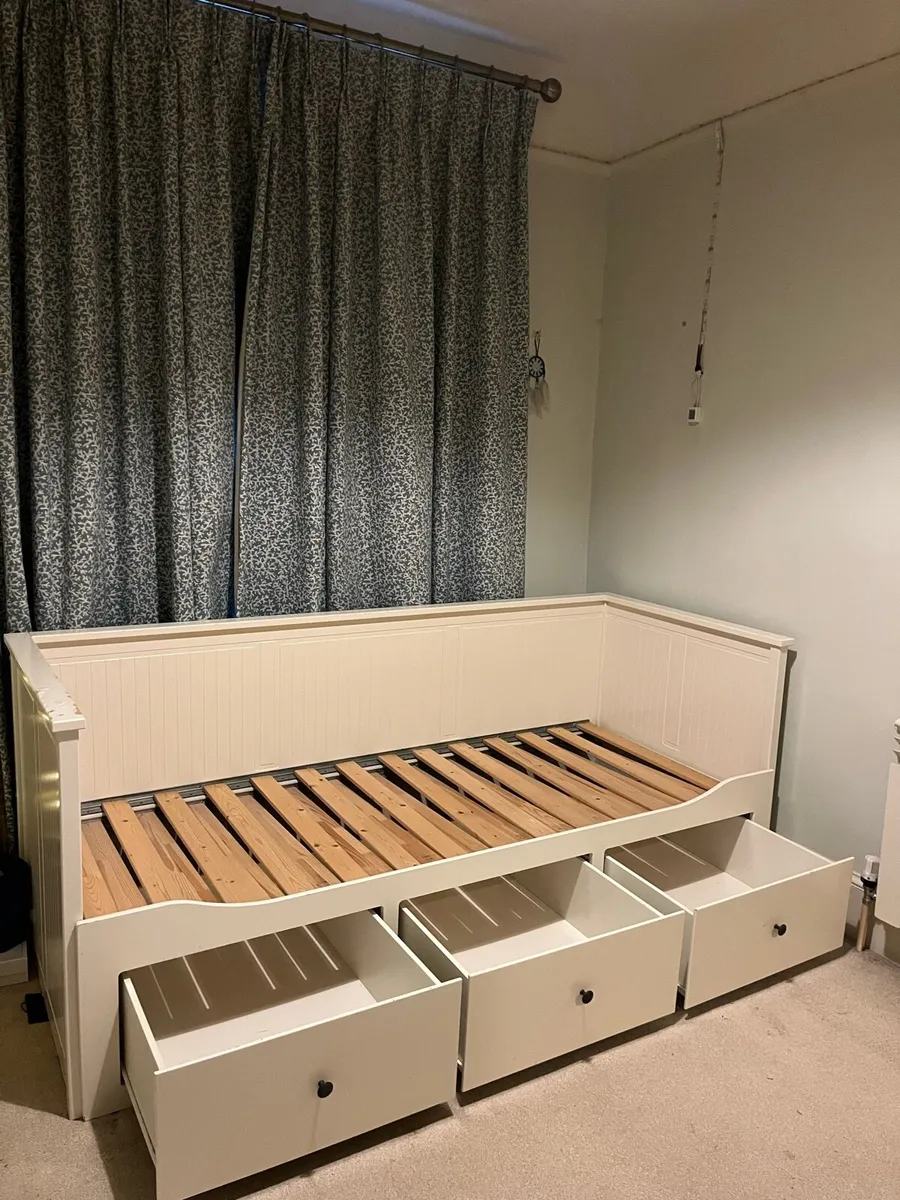 HEMNES Day-bed w 3 drawers - Image 2