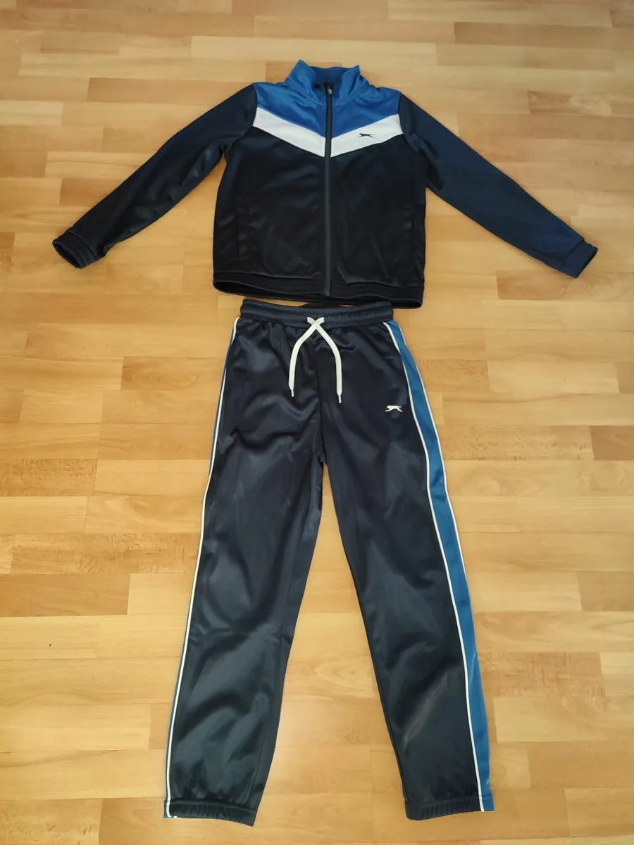 Tracksuit Junior - never worn - Image 3