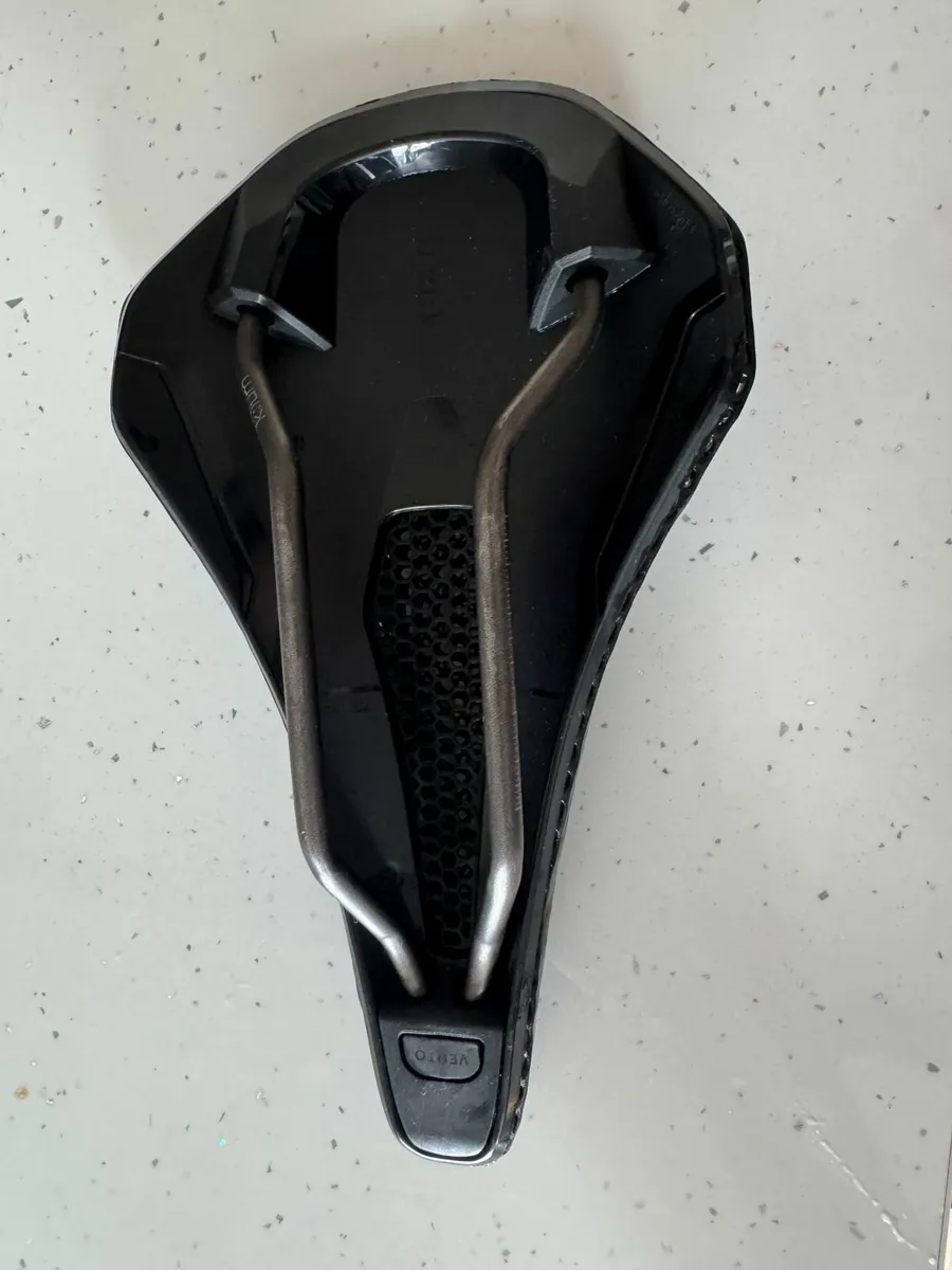 Fizik Saddle - Image 2