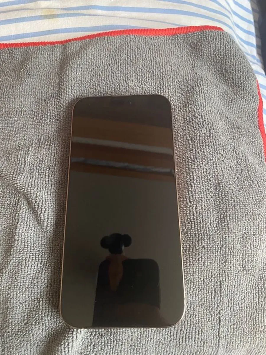 Apple iPhone 16 Pro Max - Image 3