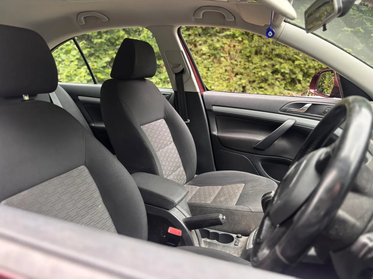 2011 Skoda Octavia 1.6 CR TDI Ambition - Image 4