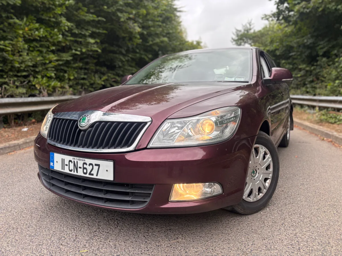 2011 Skoda Octavia 1.6 CR TDI Ambition - Image 2