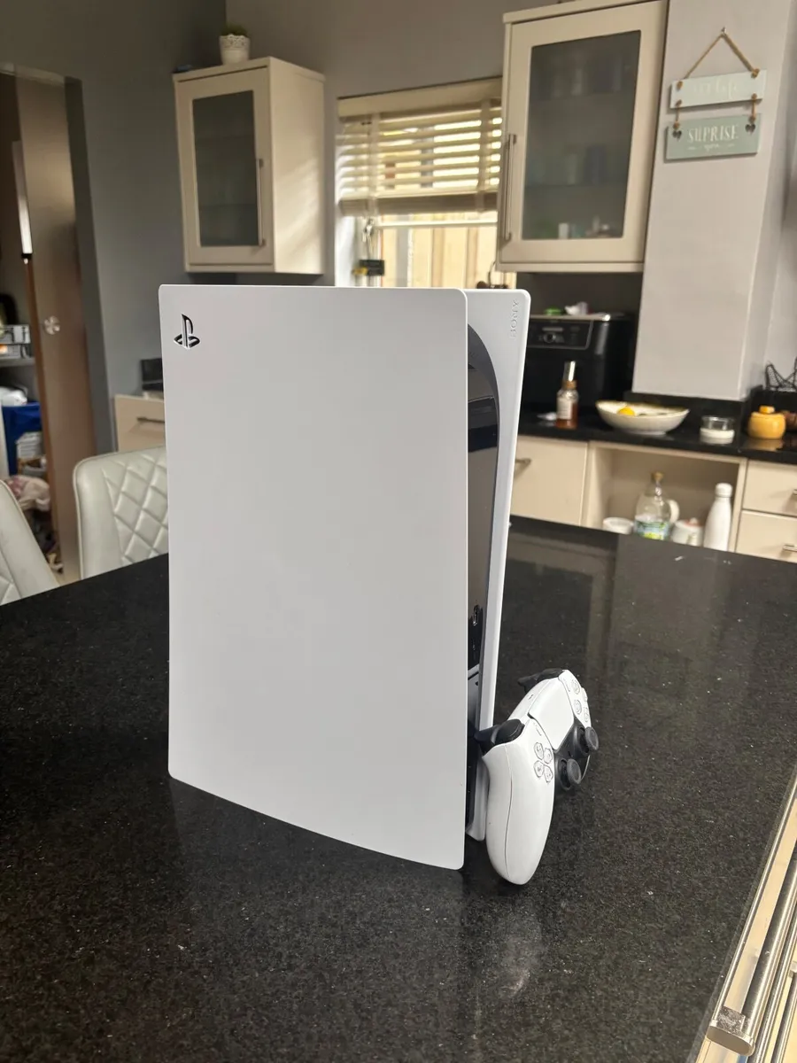 PlayStation 5 - Image 1