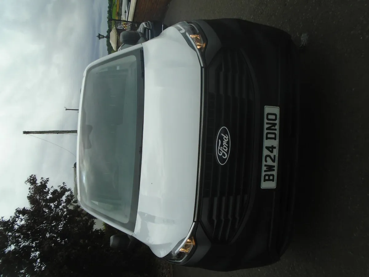 2024 Ford Transit Custom SWB LEADER - Image 2