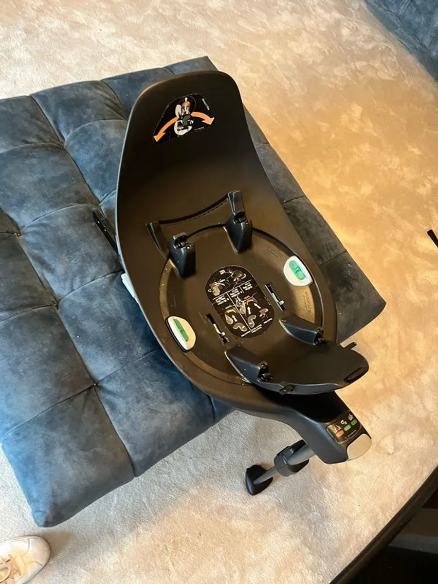 Cybex Base Z - Black - Image 2
