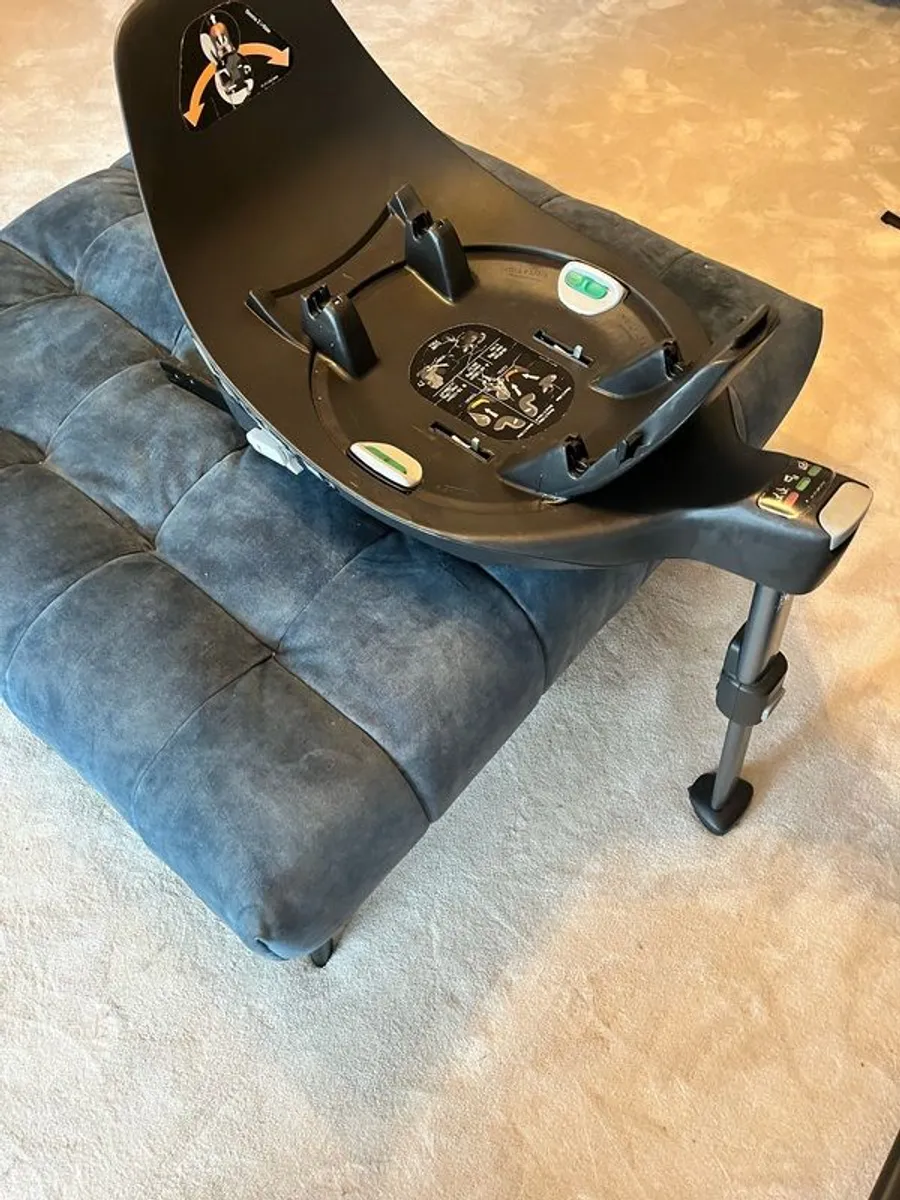 Cybex Base Z - Black - Image 4