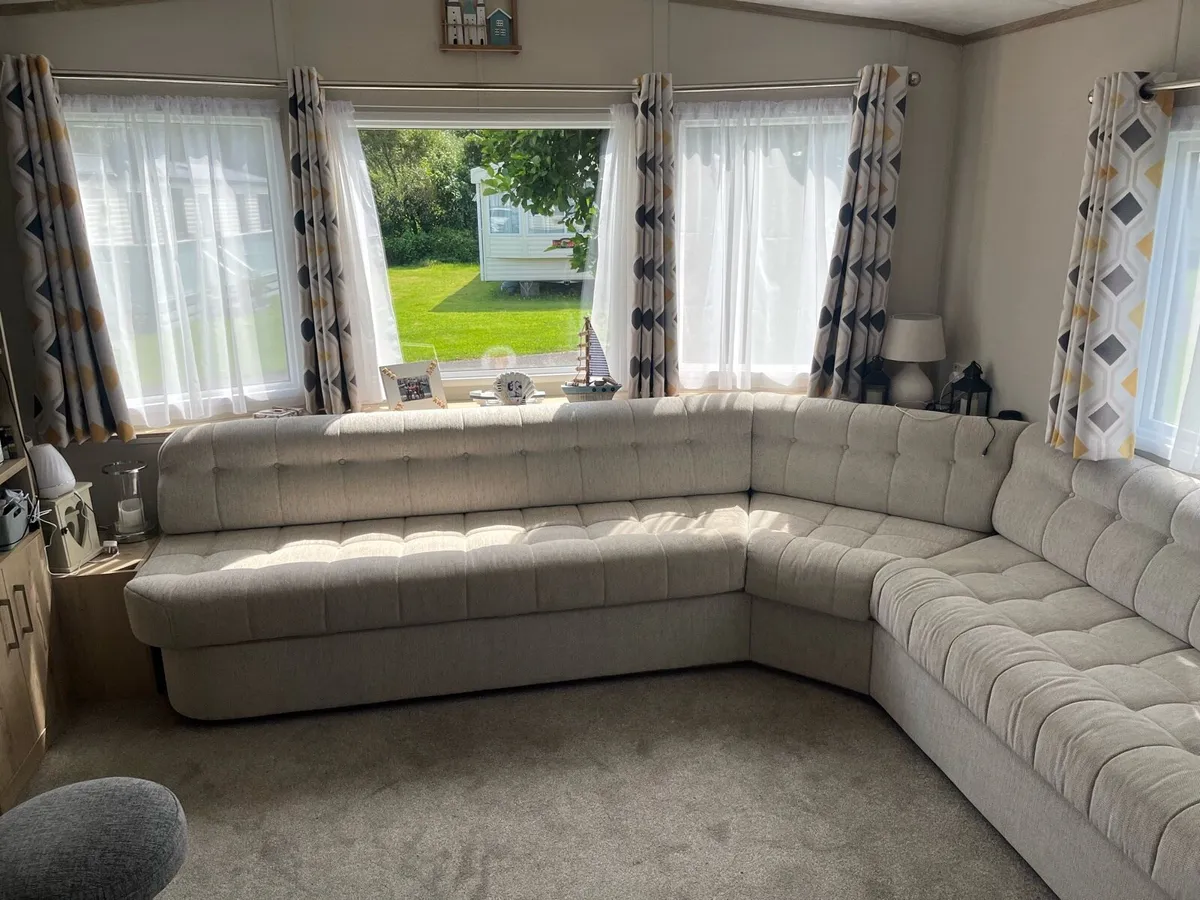 Corner Couch - Image 3