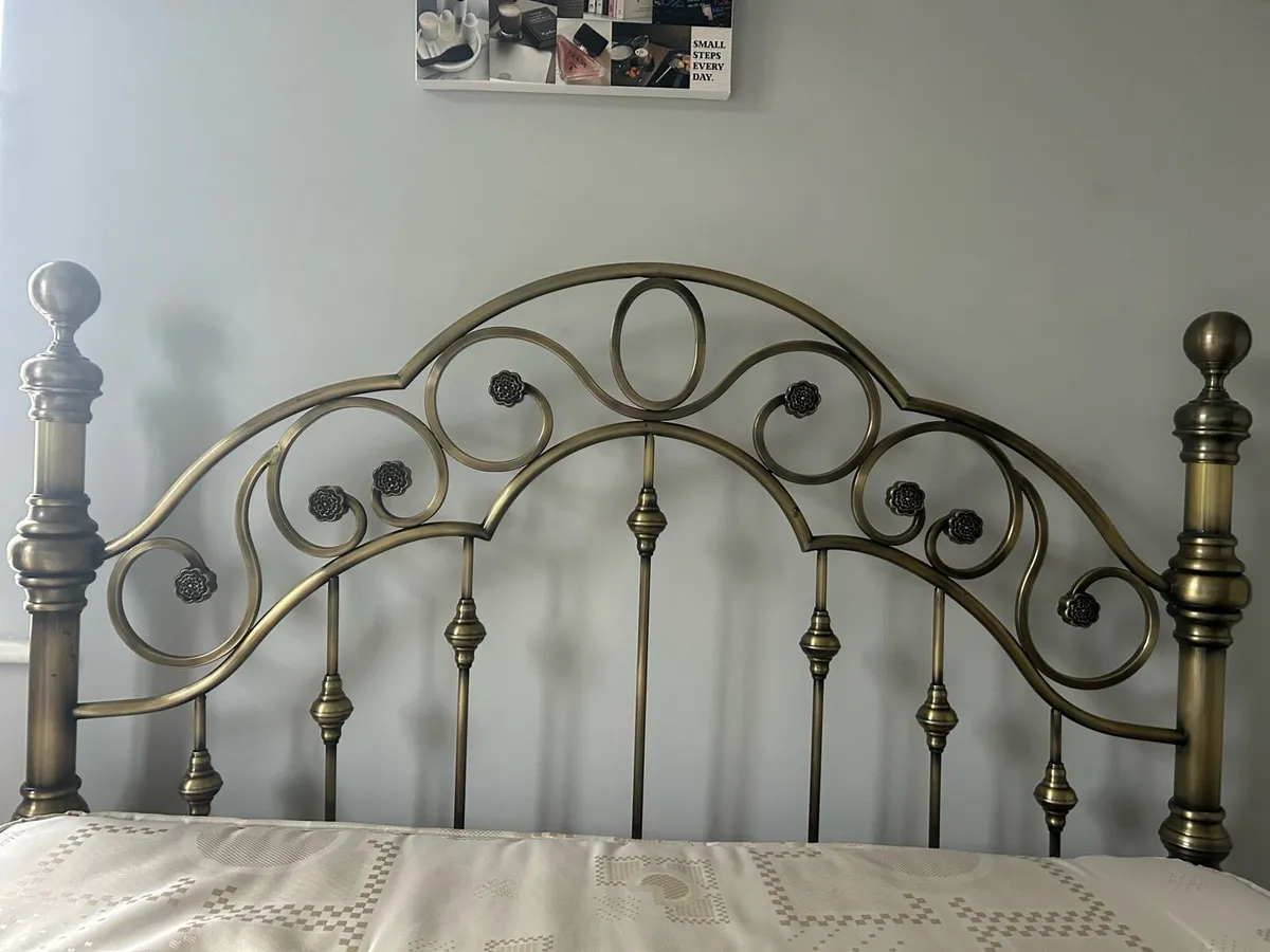 Brass Double Bed - Image 4