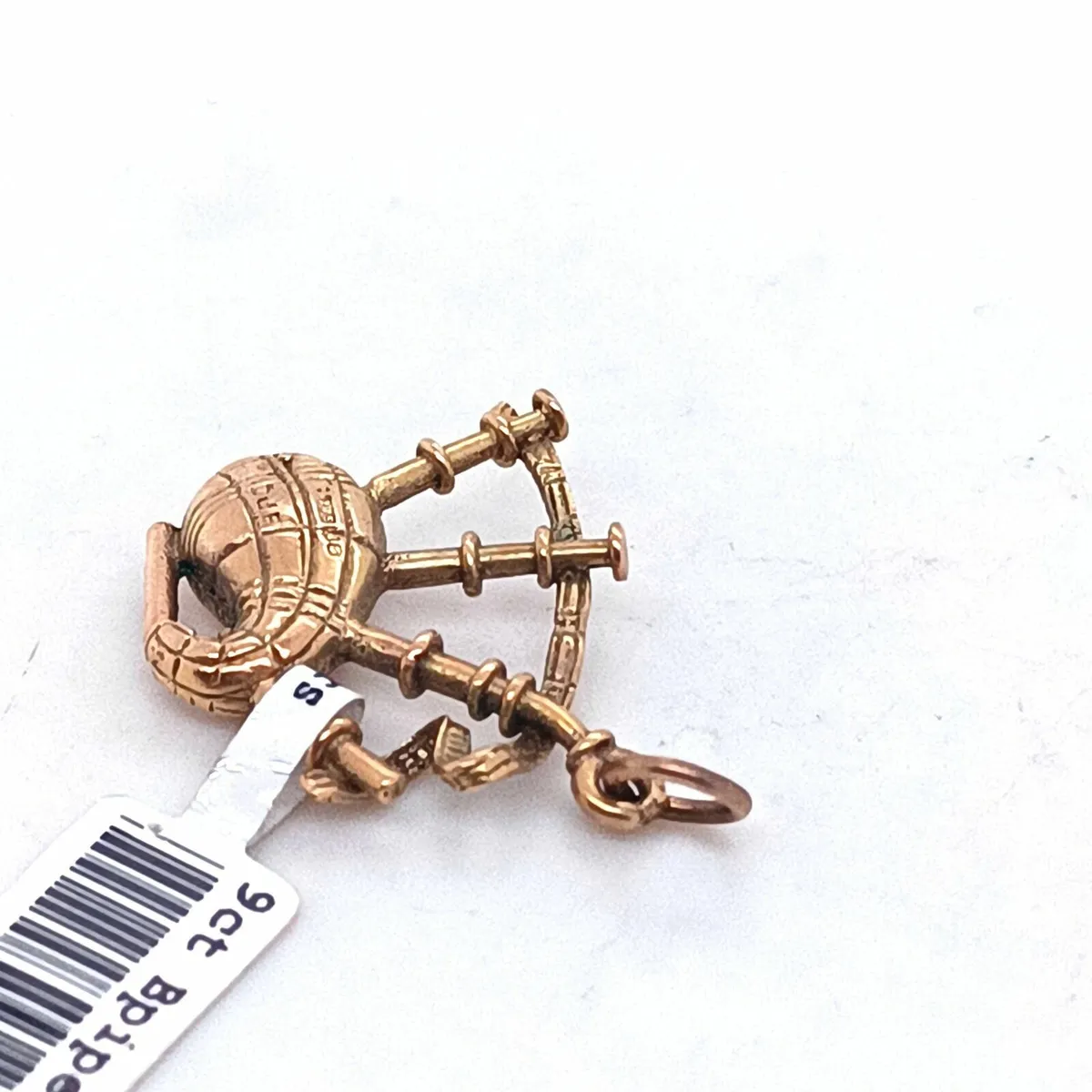 Bagpipes Vintage Charm Pendant 9k Yellow Gold - Image 3