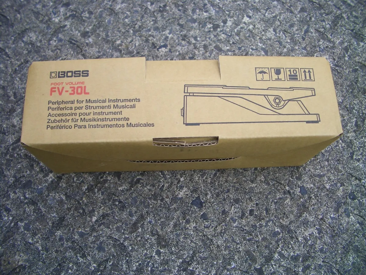 BOSS FV-30L FOOT PEDAL - Image 2
