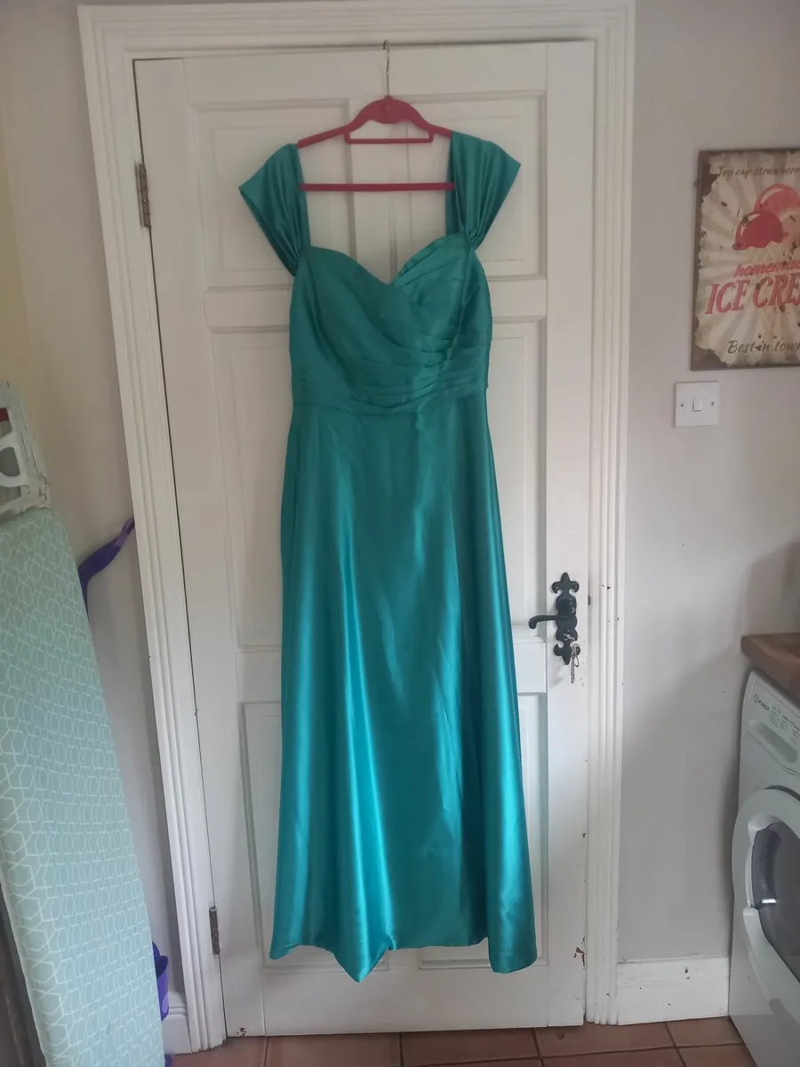 Debs dress - Image 1