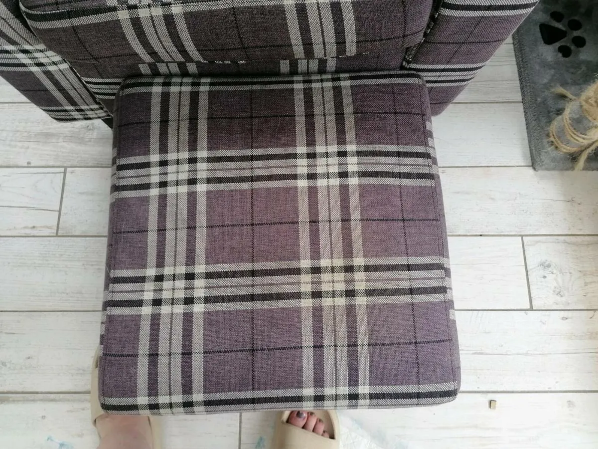 Armchair and footstool - Image 3