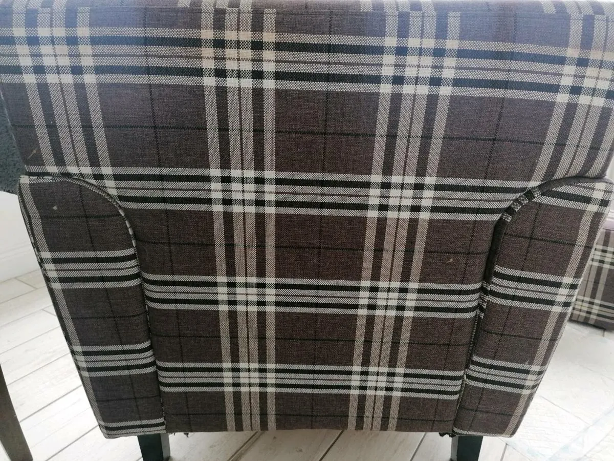 Armchair and footstool - Image 4