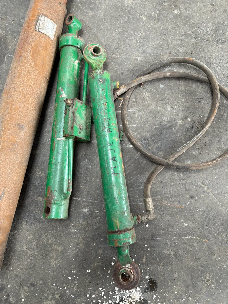 Hydraulic rams assortment - Image 3