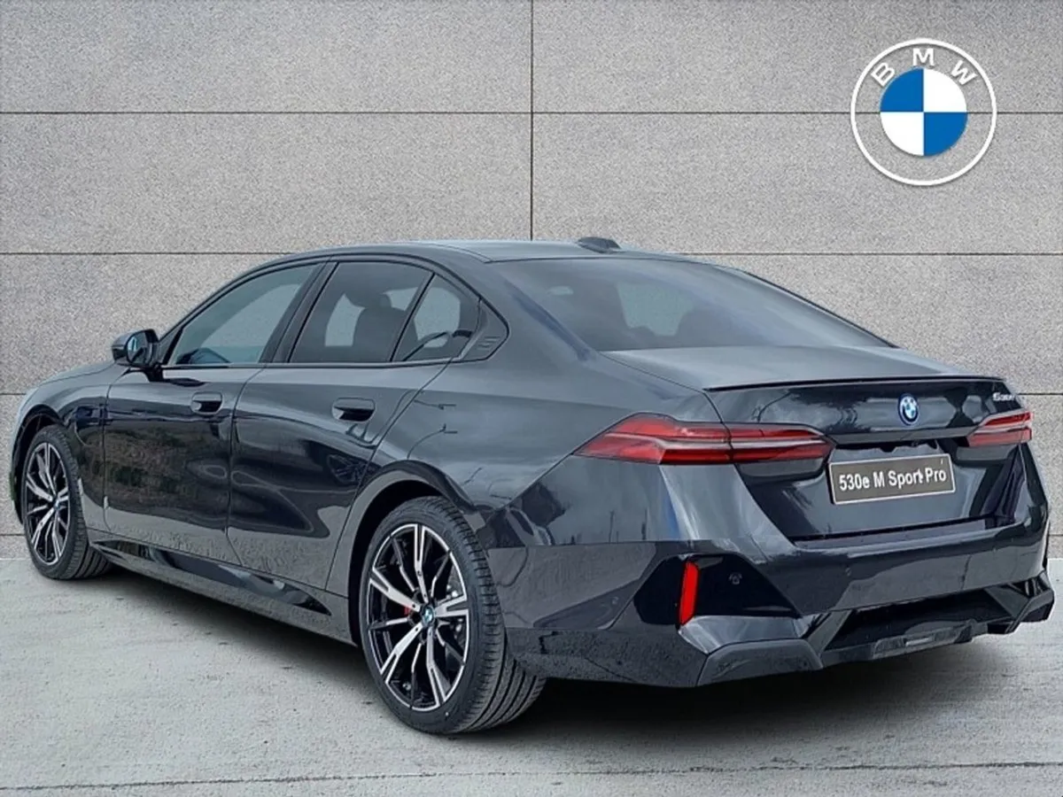 BMW 5 Series 530e M Sport Pro - Image 2