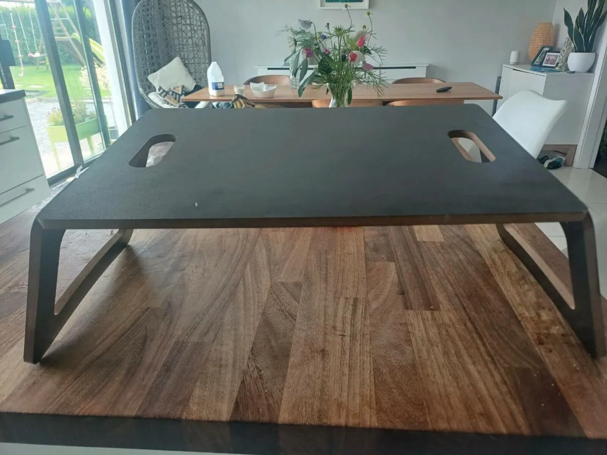 Bed table - Image 1