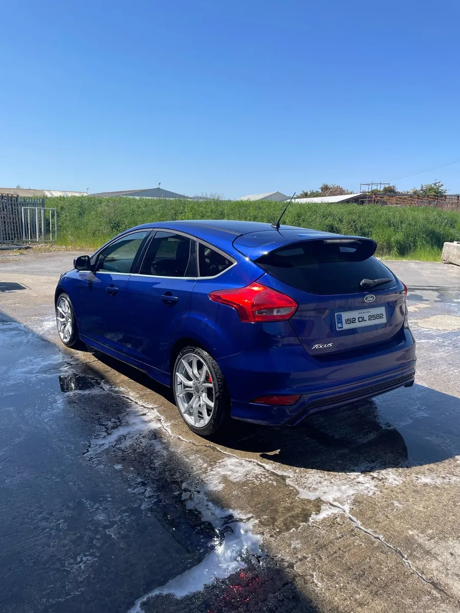 152 Ford Focus Zetec-S 1.6l diesel - Image 3