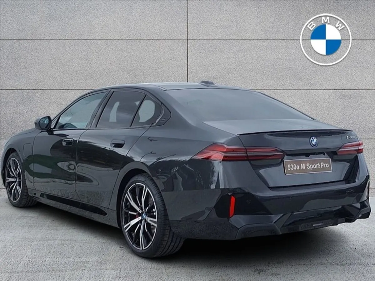 BMW 5 Series 530e M Sport Pro - Image 2