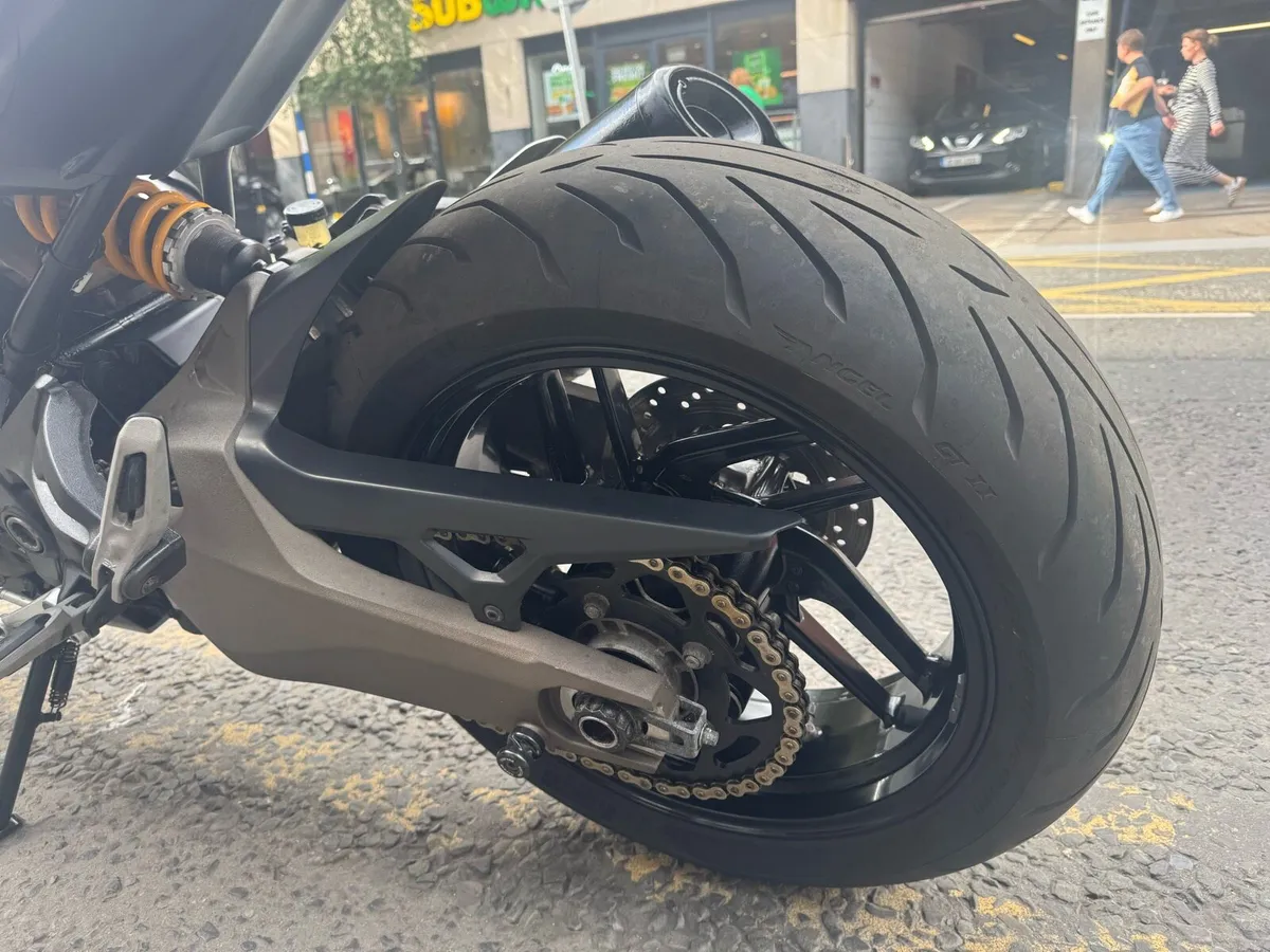 2016 Ducati Monster 821 - Image 4