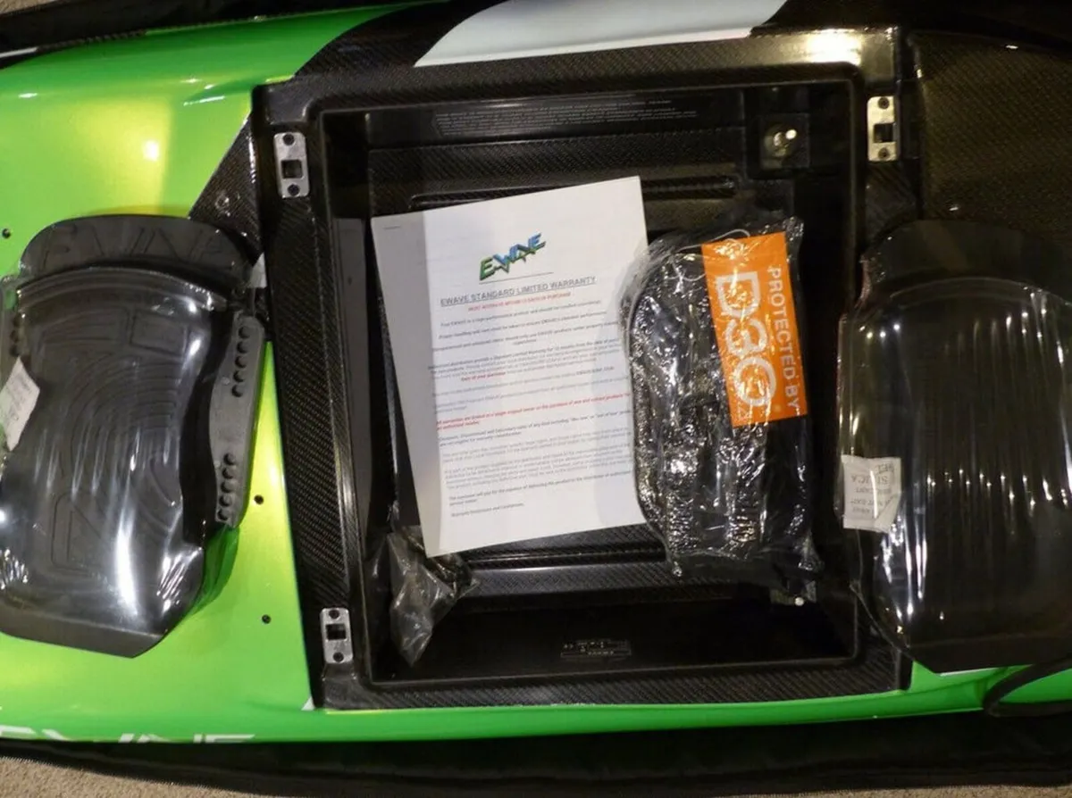 Ewave V2 6000 Electric Jetboard 10KW 35MPH - Image 4