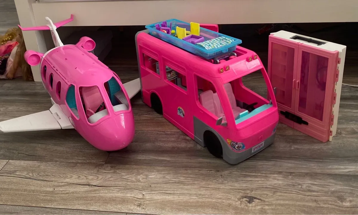 Barbie plane & Campervan - Image 2