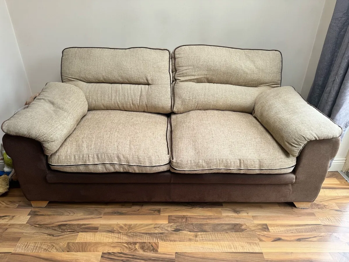 Couches - Image 2