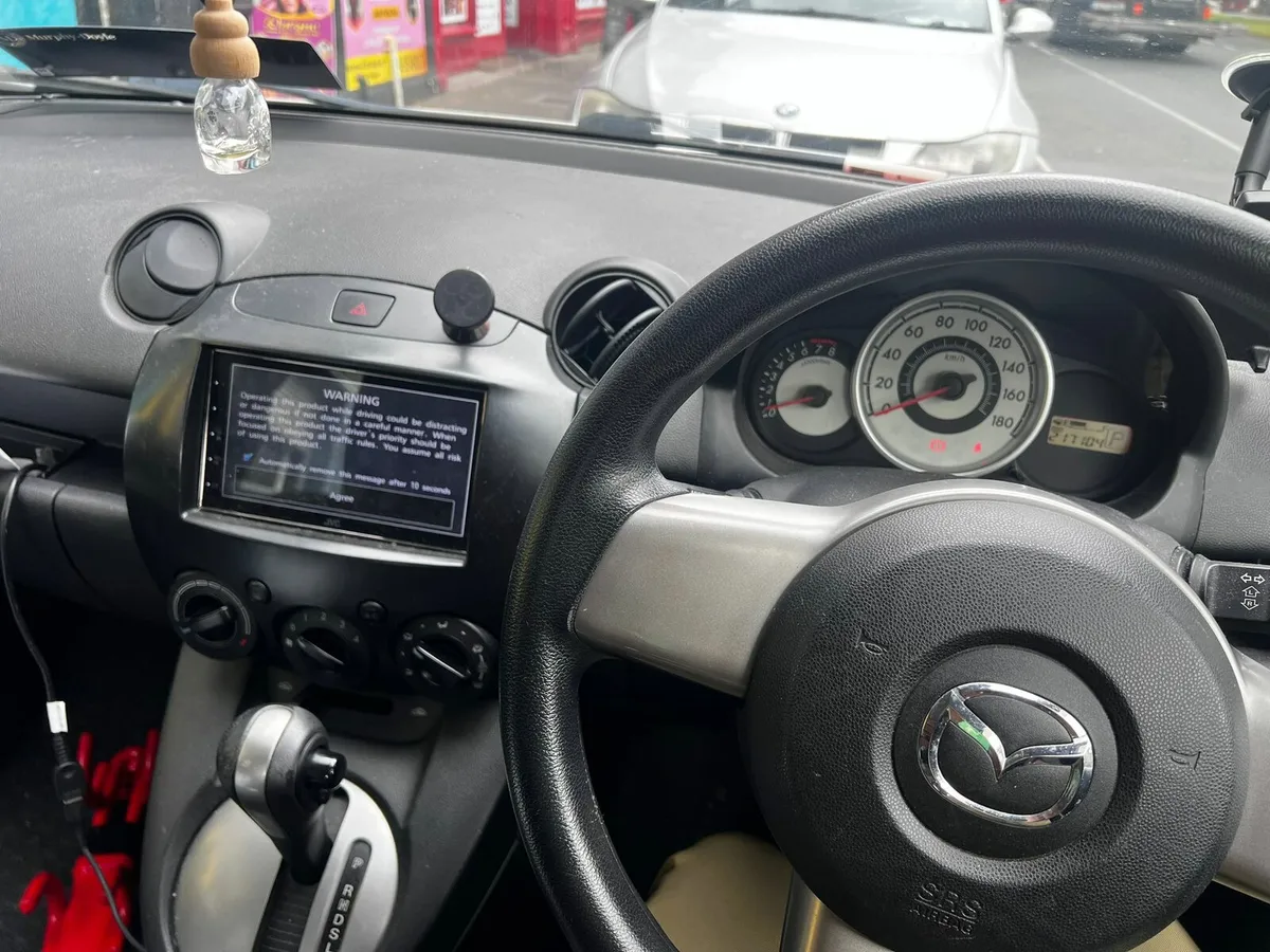 Mazda demio - Image 2