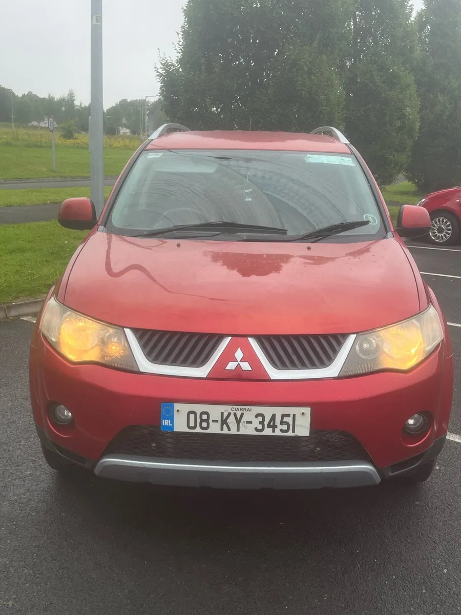 Mitsubishi outlander 4wd 2.0 diesel - Image 3