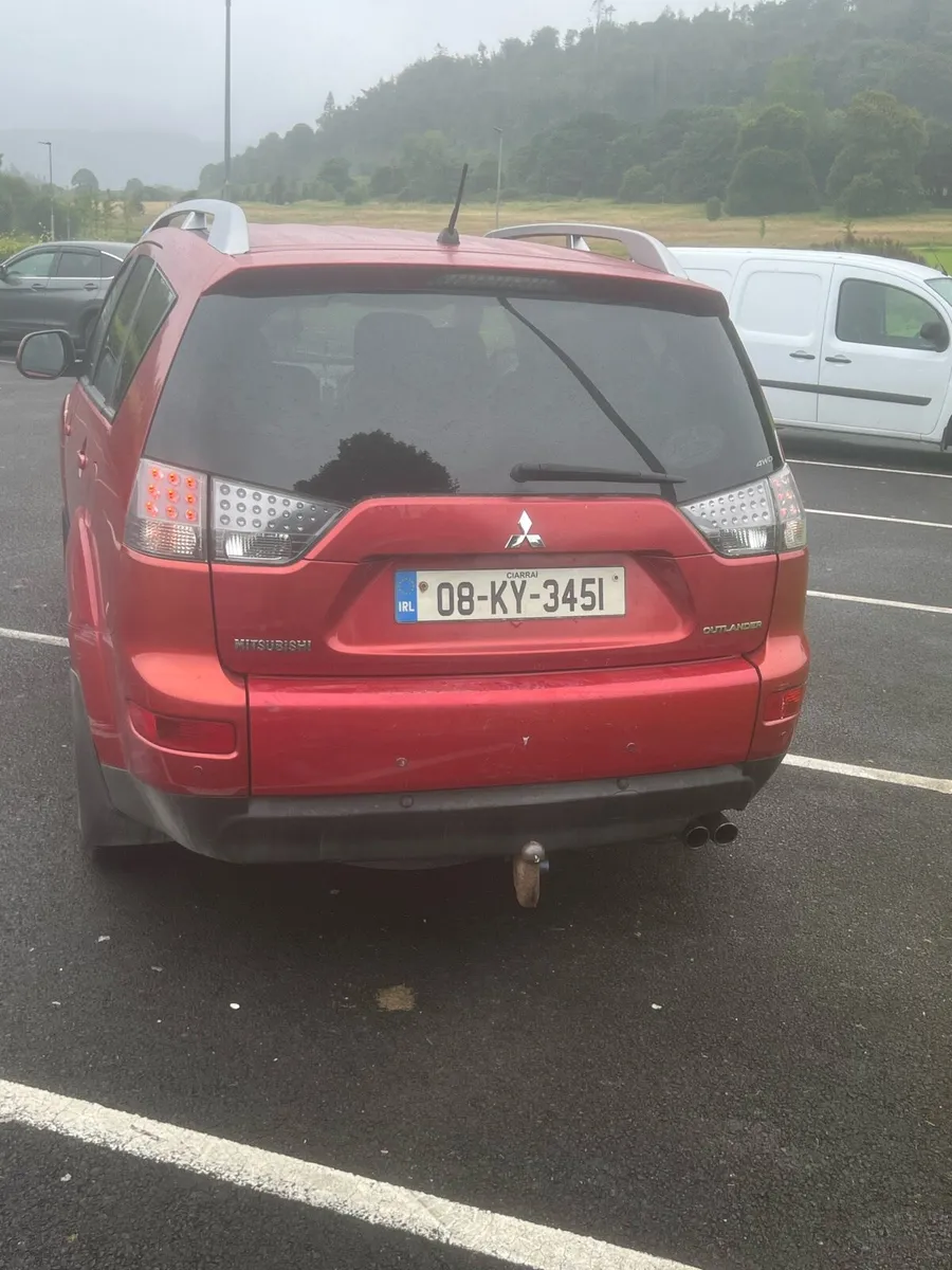 Mitsubishi outlander 4wd 2.0 diesel - Image 4