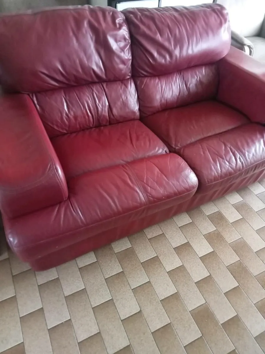 Couch - Image 3